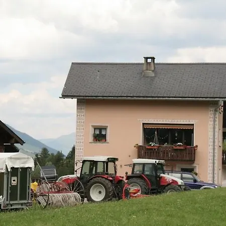 Apartment Bauernhof Familie Netzer Tarasp