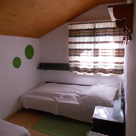 Apartment Bauernhof Familie Netzer Tarasp